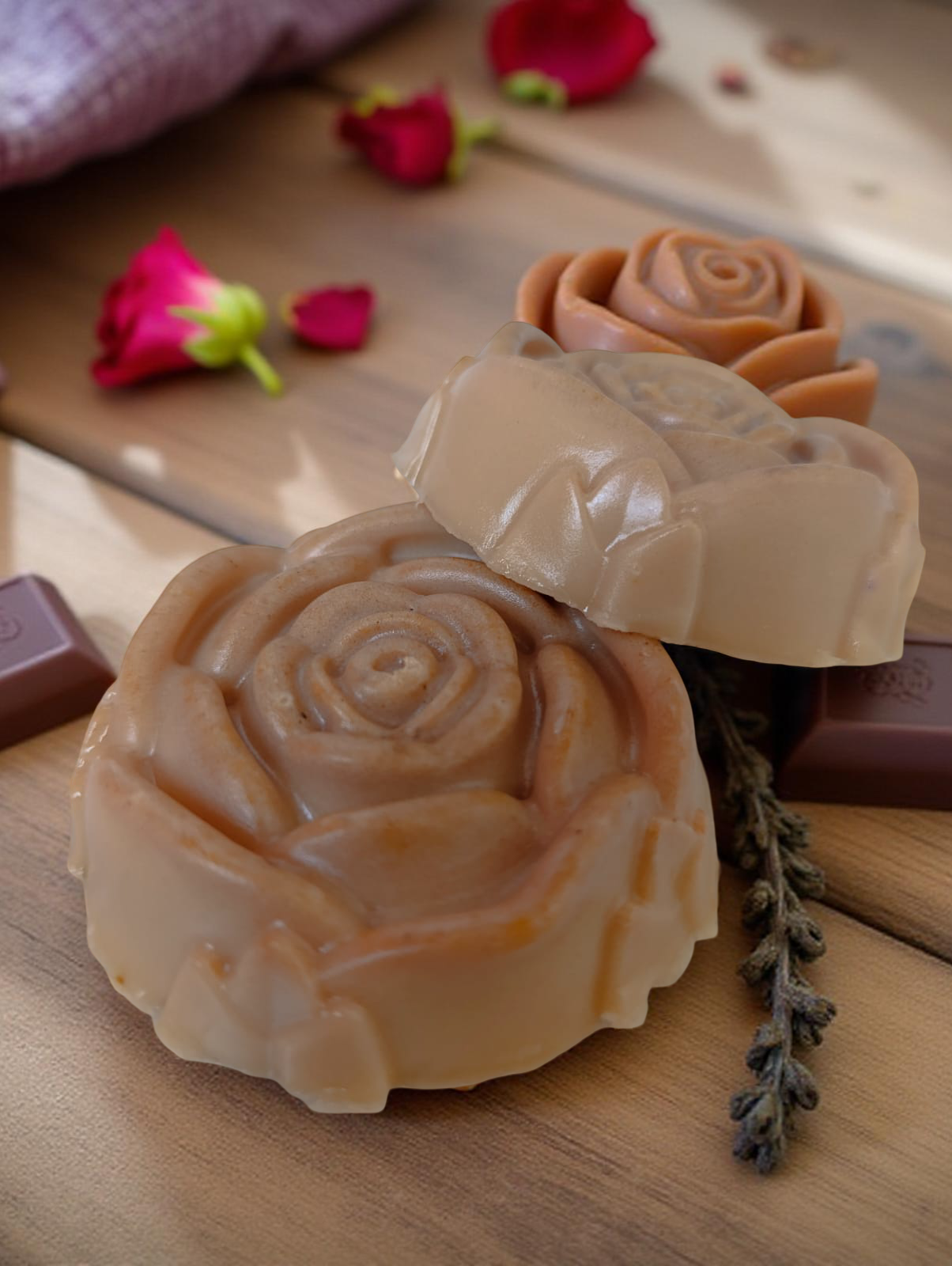 ROSE WHITENING SOAP